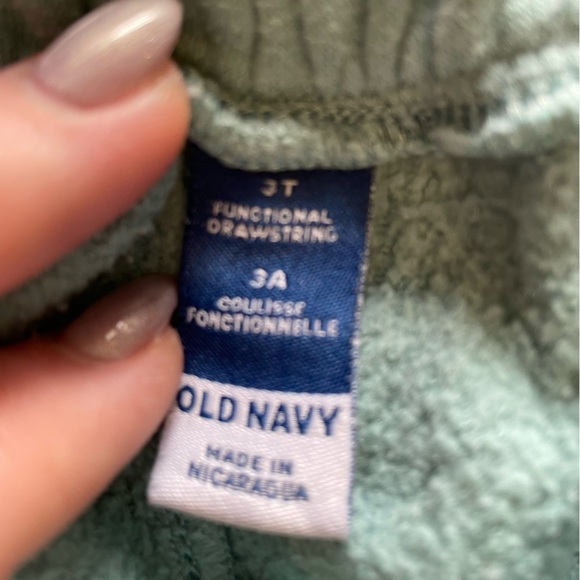 Kids old navy sweats - Picture 3 of 4